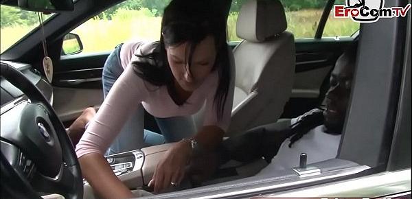  Deutsche schlampe macht blowjob im auto bis zum mund creampie